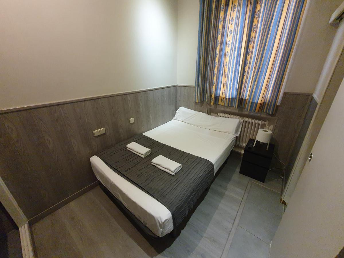 מדריד Ch Plaza D'Ort Rooms IV מראה חיצוני תמונה
