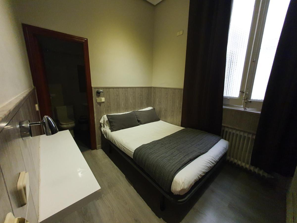 מדריד Ch Plaza D'Ort Rooms IV מראה חיצוני תמונה