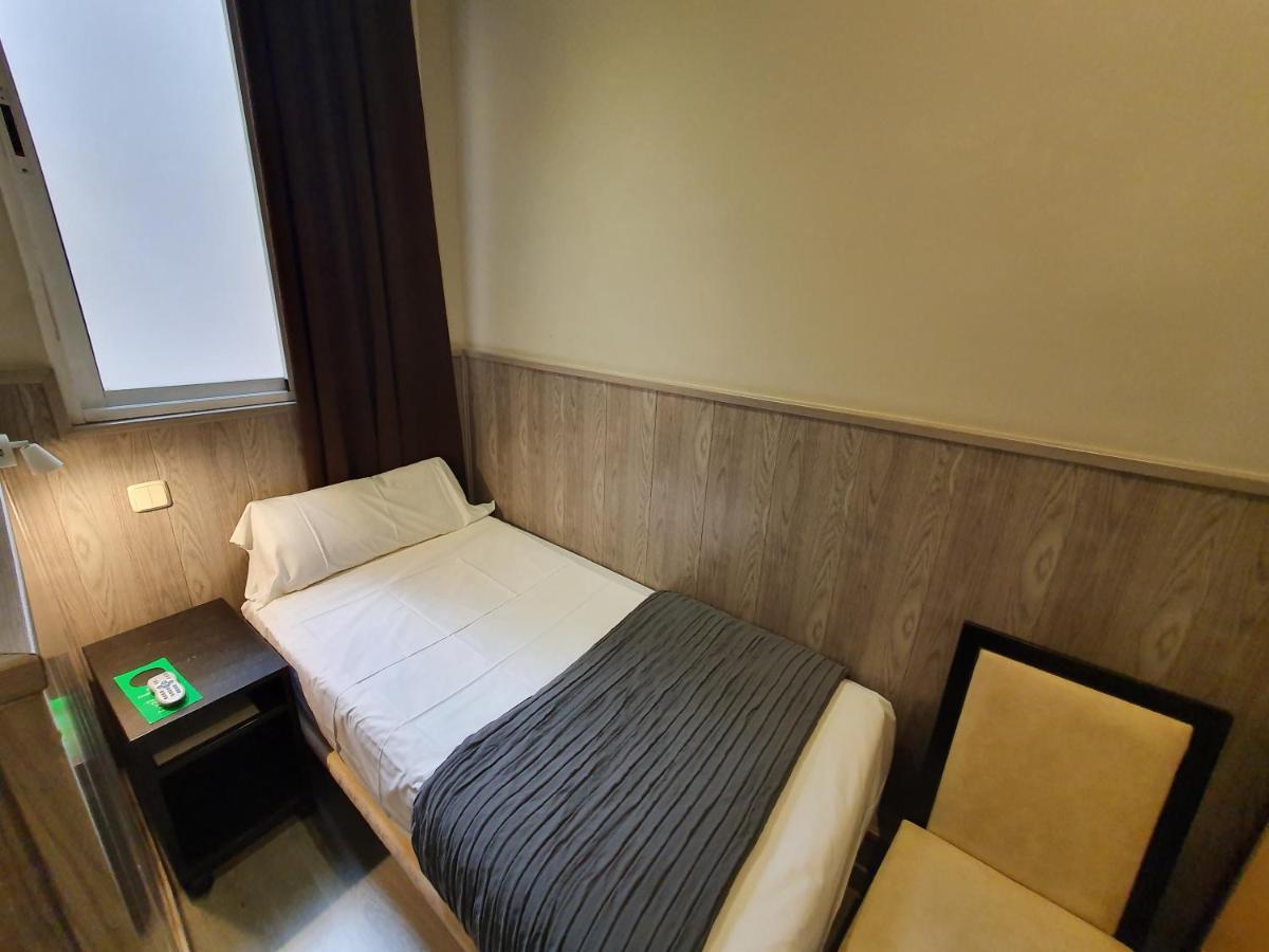 מדריד Ch Plaza D'Ort Rooms IV מראה חיצוני תמונה