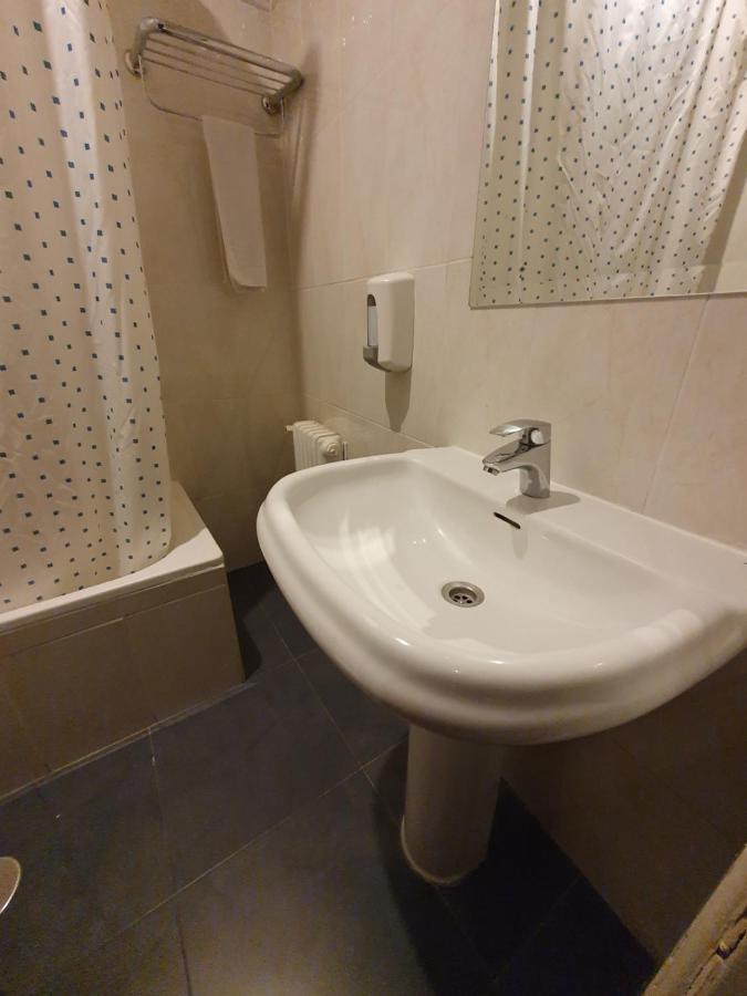 מדריד Ch Plaza D'Ort Rooms IV מראה חיצוני תמונה