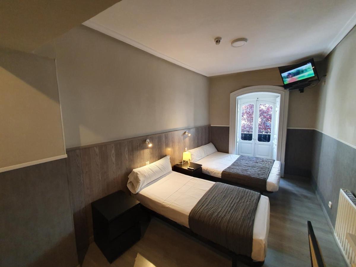 מדריד Ch Plaza D'Ort Rooms IV מראה חיצוני תמונה